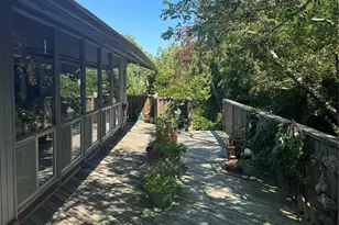 780 Surf Rd, Corneille Estates, NY 11770 - Photo 4