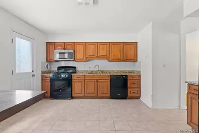 9 Jackson Street, Highland Mills, NY 10930 - Photo 10