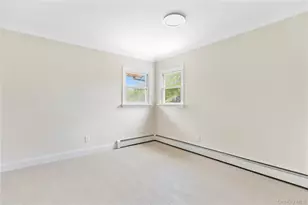 25 Adrienne Ln, Hauppauge, NY 11788 - Photo 18