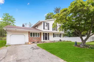 25 Adrienne Ln, Hauppauge, NY 11788 - Photo 2