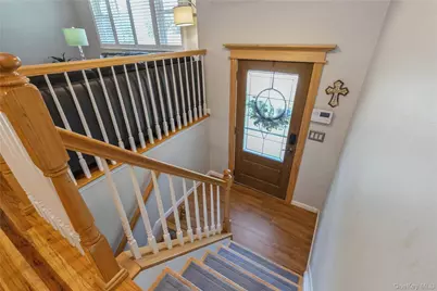 115 Clarendon Road, Ronkonkoma, NY 11779 - Photo 4