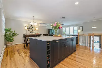 115 Clarendon Road, Ronkonkoma, NY 11779 - Photo 14