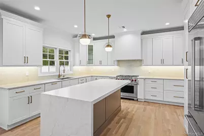 92 Biltmore Boulevard, Massapequa, NY 11758 - Photo 12