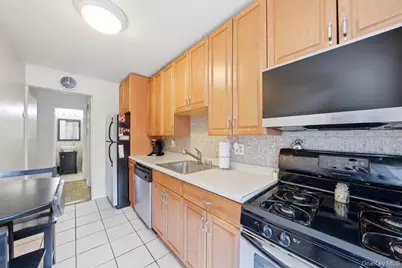 4320 Van Cortlandt E #1J, Bronx, NY 10470 - Photo 4