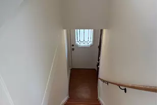 7 Thorne St, Patchogue, NY 11772 - Photo 4