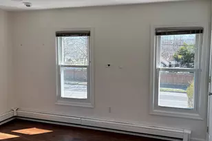 7 Thorne St, Patchogue, NY 11772 - Photo 6