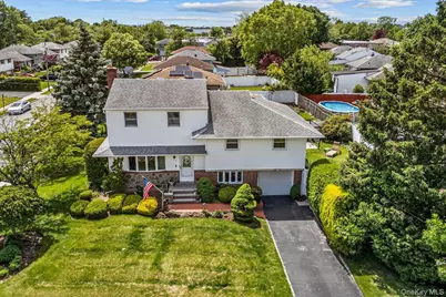 5 Chance Street, Hicksville, NY 11801 - Photo 2