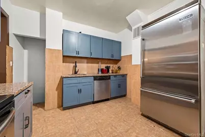 3121 Sedgwick Avenue, Bronx, NY 10463 - Photo 2