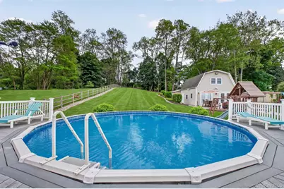 46 Camelot Road, Poughkeepsie, NY 12601 - Photo 36