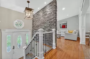 46 Camelot Rd, Poughkeepsie, NY 12601 - Photo 4