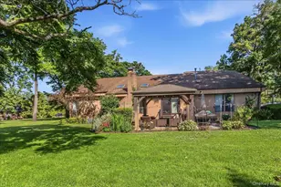 17 Campo Cir, Old Westbury, NY 11568 - Photo 38