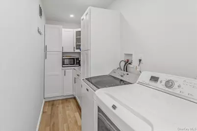 17 Campo Circle, Old Westbury, NY 11568 - Photo 18