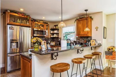 119 Jacqueline Lane, Centereach, NY 11720 - Photo 4