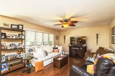 119 Jacqueline Lane, Centereach, NY 11720 - Photo 6
