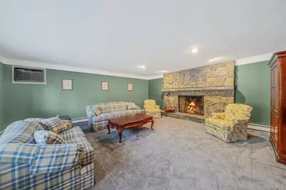 376 S Country Road, Patchogue, NY 11772 - Photo 14