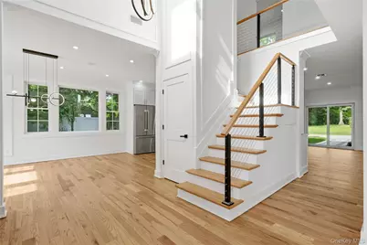 1130 Carlls Straight Path, Dix Hills, NY 11746 - Photo 20