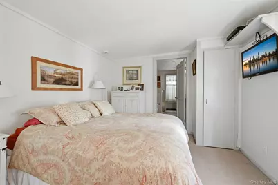 1185 Fleetwood Road, Cutchogue, NY 11935 - Photo 12