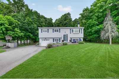 37 Surrey Road, Chester, NY 10918 - Photo 2