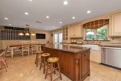 2114 Donna Drive, Merrick, NY 11566 - Photo 12