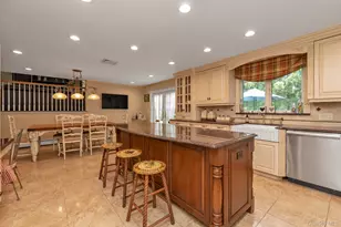 2114 Donna Dr, Merrick, NY 11566 - Photo 12