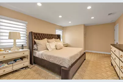 2114 Donna Drive, Merrick, NY 11566 - Photo 18