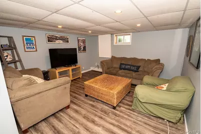 23 Martin Road S, Bethpage, NY 11714 - Photo 14