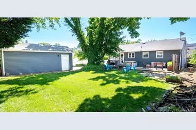 23 Martin Road S, Bethpage, NY 11714 - Photo 18