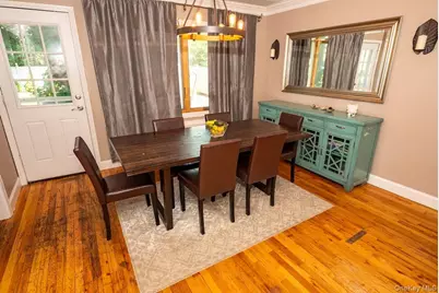 23 Martin Road S, Bethpage, NY 11714 - Photo 6