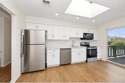 2625 Riverside Drive, Wantagh, NY 11793 - Photo 8
