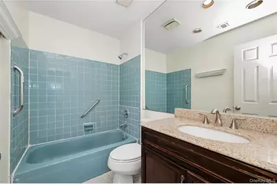 2625 Riverside Drive, Wantagh, NY 11793 - Photo 20