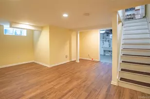 172 Hillside Ave, Manhasset, NY 11030 - Photo 22