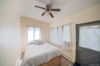 18 Houghton Boulevard, Stony Brook, NY 11790 - Photo 20