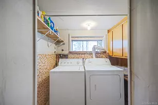 18 Houghton Blvd, Stony Brook, NY 11790 - Photo 30