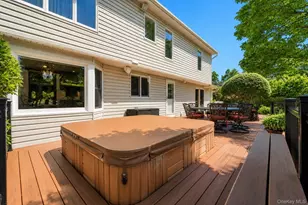14 Kristi Ln, Lake Grove, NY 11755 - Photo 14