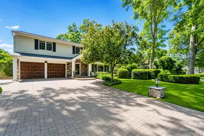 14 Kristi Lane, Lake Grove, NY 11755 - Photo 2