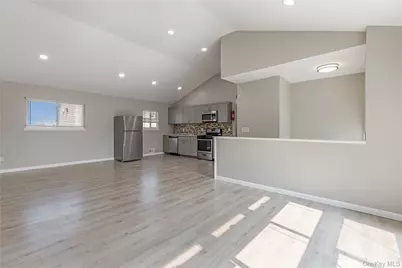 579 Fire Island Avenue, Babylon, NY 11702 - Photo 2