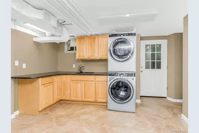 129 Jackson Avenue, Pelham, NY 10803 - Photo 28