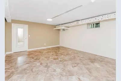 129 Jackson Avenue, Pelham, NY 10803 - Photo 30