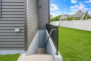 23 Harrow Ln, Levittown, NY 11756 - Photo 20
