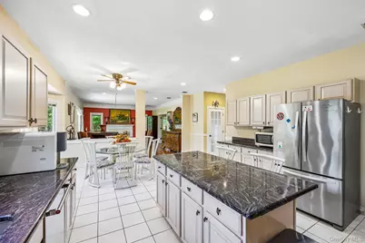 4 Penn Court, East Setauket, NY 11733 - Photo 8