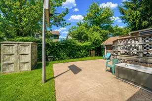 561 Chestnut St, Lindenhurst, NY 11757 - Photo 20