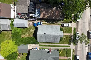 185 S Brookside Ave, Freeport, NY 11520 - Photo 6