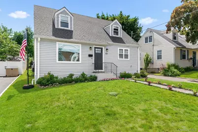 61 Kathwood Road, Yonkers, NY 10710 - Photo 2