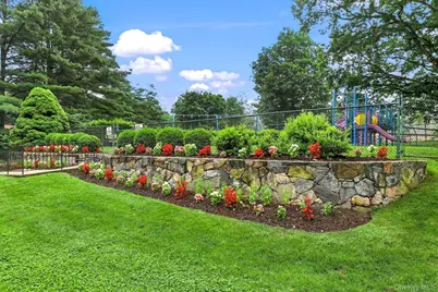21 Fieldstone Drive #198, Hartsdale, NY 10530 - Photo 18