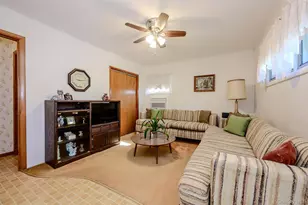 105 N Queens Ave, Massapequa, NY 11758 - Photo 10