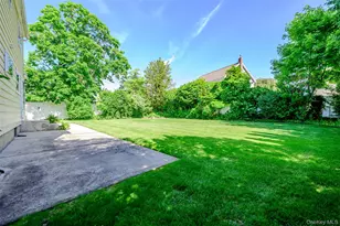105 N Queens Ave, Massapequa, NY 11758 - Photo 24