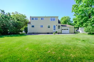 105 N Queens Ave, Massapequa, NY 11758 - Photo 28