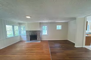 6900 Main Bayview Rd, Southold, NY 11971 - Photo 4