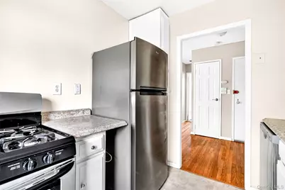 160 Centre Avenue #3M, New Rochelle, NY 10805 - Photo 16