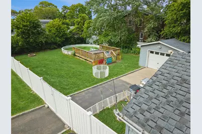 350 S Greene Avenue, Lindenhurst, NY 11757 - Photo 20